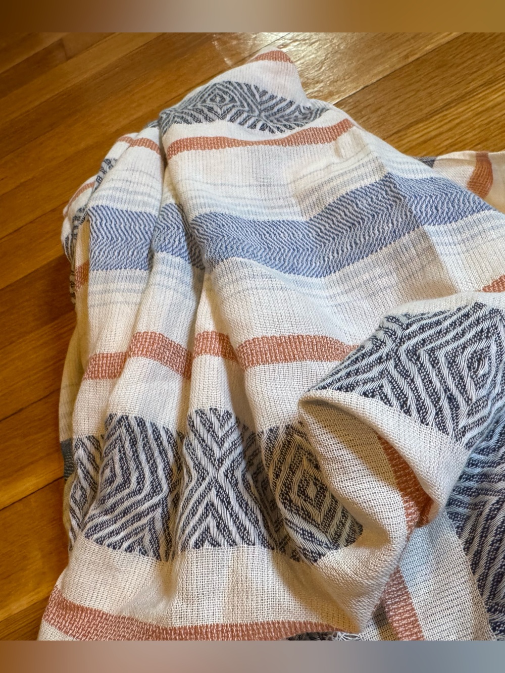 NWT Roots Scarf - Picture 5 of 5